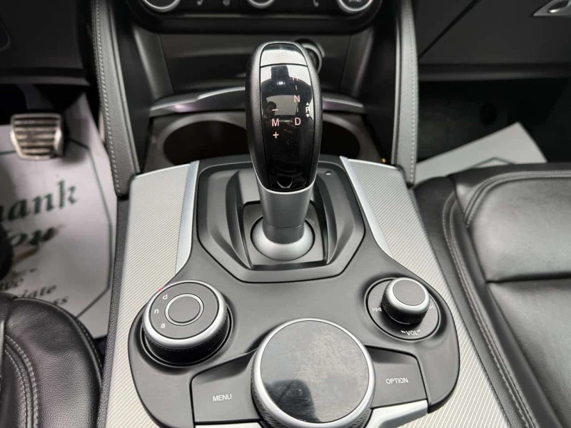 Alfa Romeo Stelvio * BASE * CARFAX * ФИКСИРАНА ЦЕНА* ПОДГРЕВ* , снимка 16 - Автомобили и джипове - 53562199