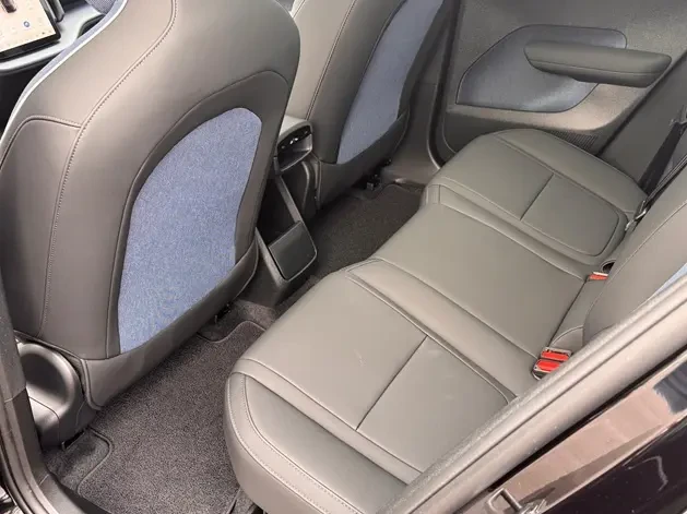 Volvo EX30 Cross Country = Ultra = Heat Pump Гаранция, снимка 11 - Автомобили и джипове - 53591765