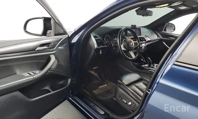 BMW X4 30D * M SPORT * ОБДУХВАНЕ * 360 * HUD * , снимка 5 - Автомобили и джипове - 56154118