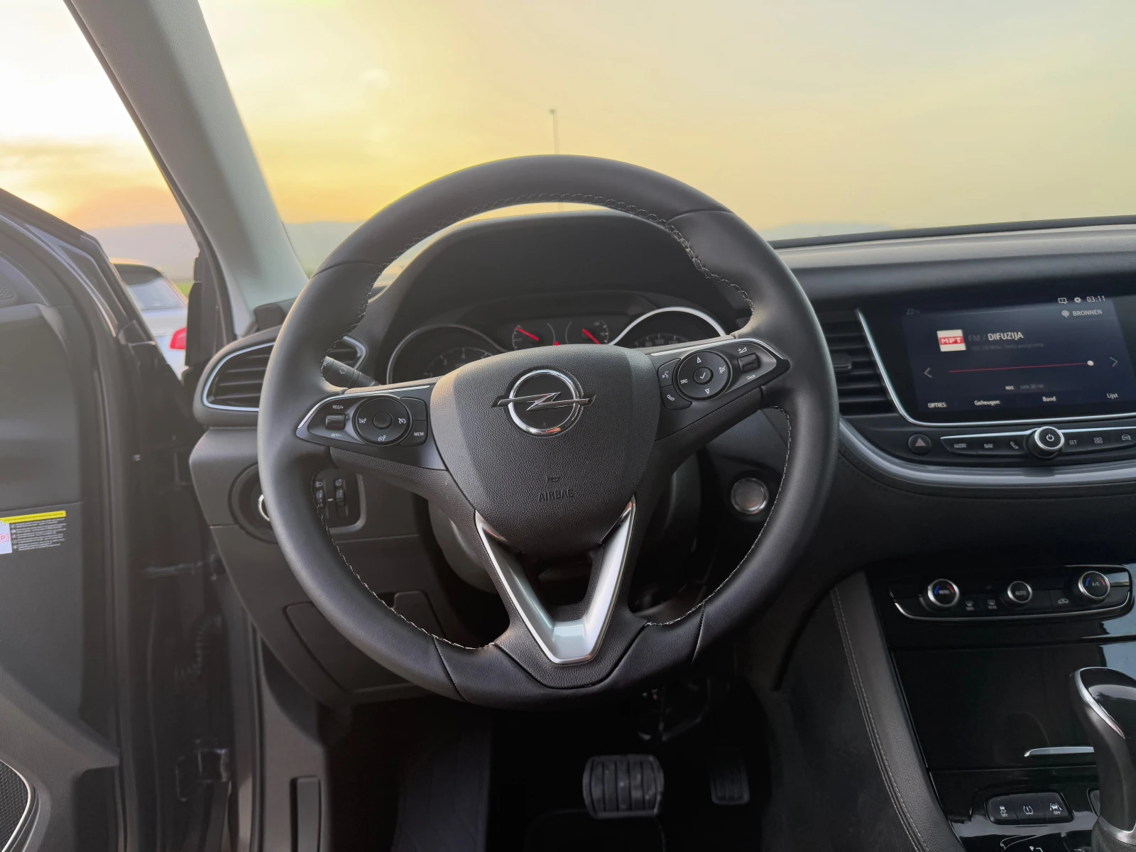 Opel Grandland X 1.2 benzin 131ks Automatic !!! Лизинг !!! | Mobile.bg — изображение 12