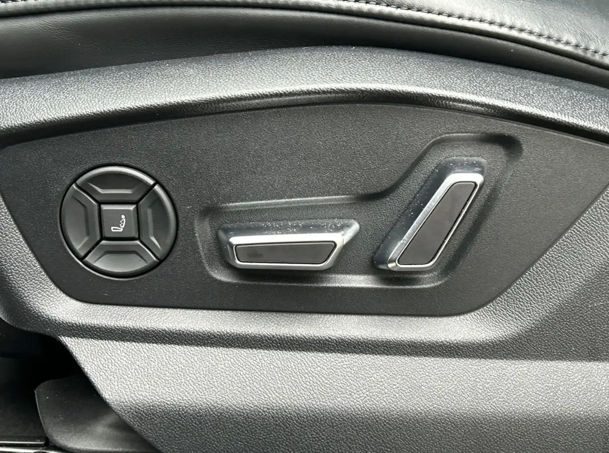 Audi Q7 2020 Audi Q7 Technik, снимка 8 - Автомобили и джипове - 54202636