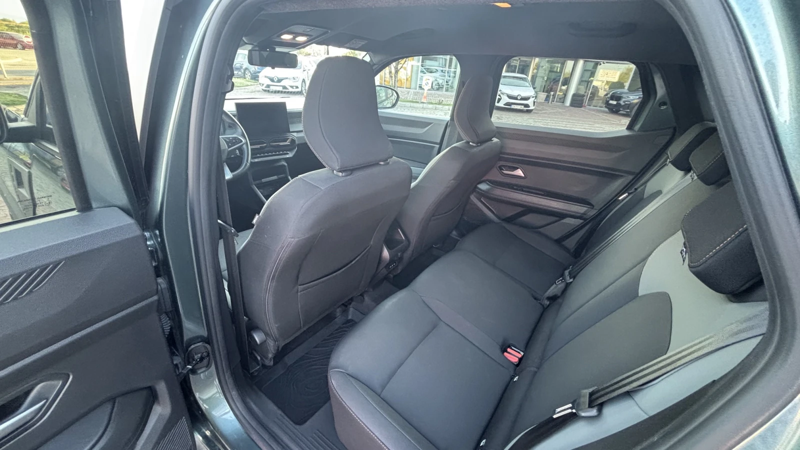 Dacia Duster HYBRID 140 | Mobile.bg � ����������� 12