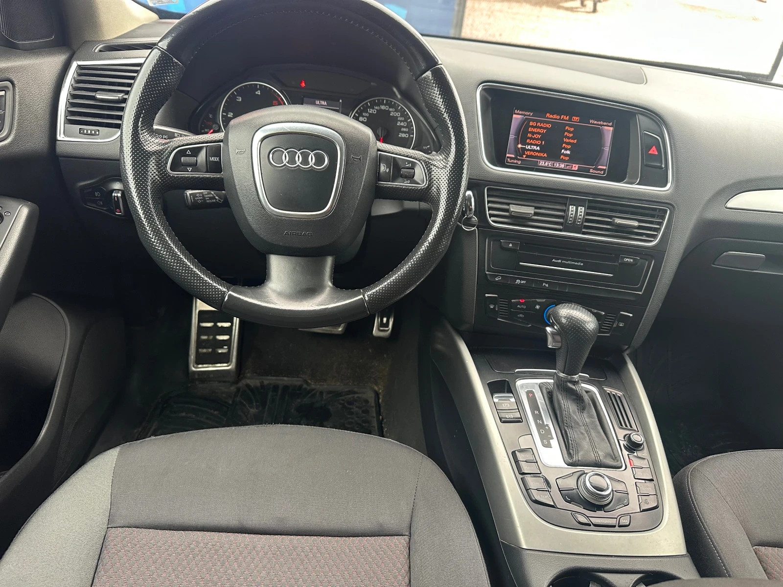 Audi Q5 2.0 TDI, снимка 8 - Автомобили и джипове - 54632860