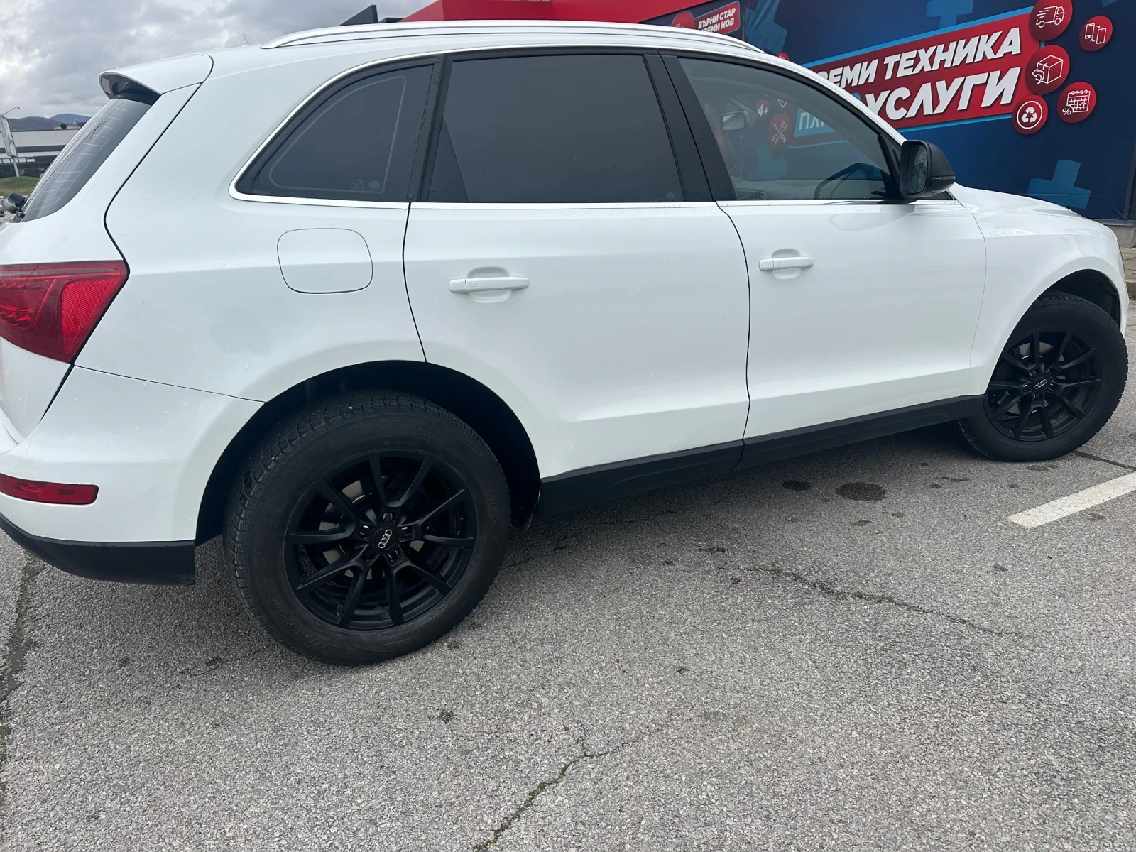 Audi Q5 2.0 TDI, снимка 4 - Автомобили и джипове - 54632860