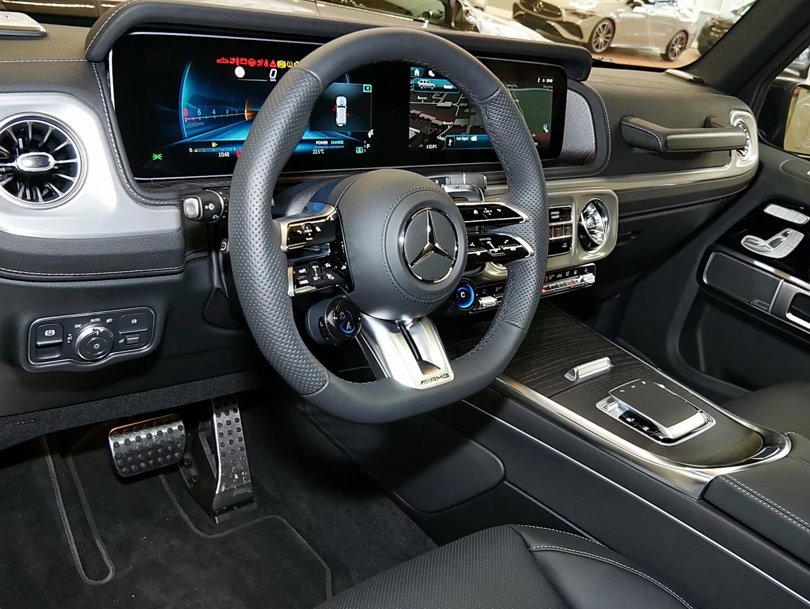 Mercedes-Benz G 63 AMG 4-MATIC NIGHT-PAKET BURMESTER 360-CAM, снимка 8 - Автомобили и джипове - 54945747