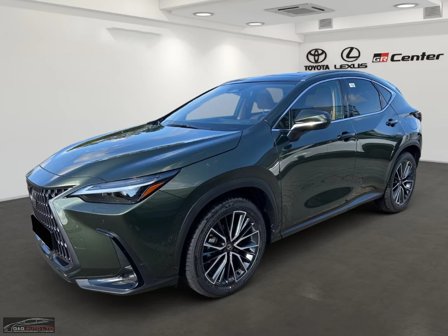 Lexus NX 450 h+ /LUXURY/4X4/292HP/PANO/M.LEVINSON/360/267h