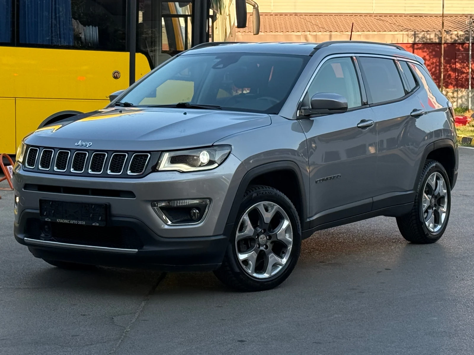 Jeep Compass 2.0d Нави/Дистроник/Кожа/4х4/Ксенон