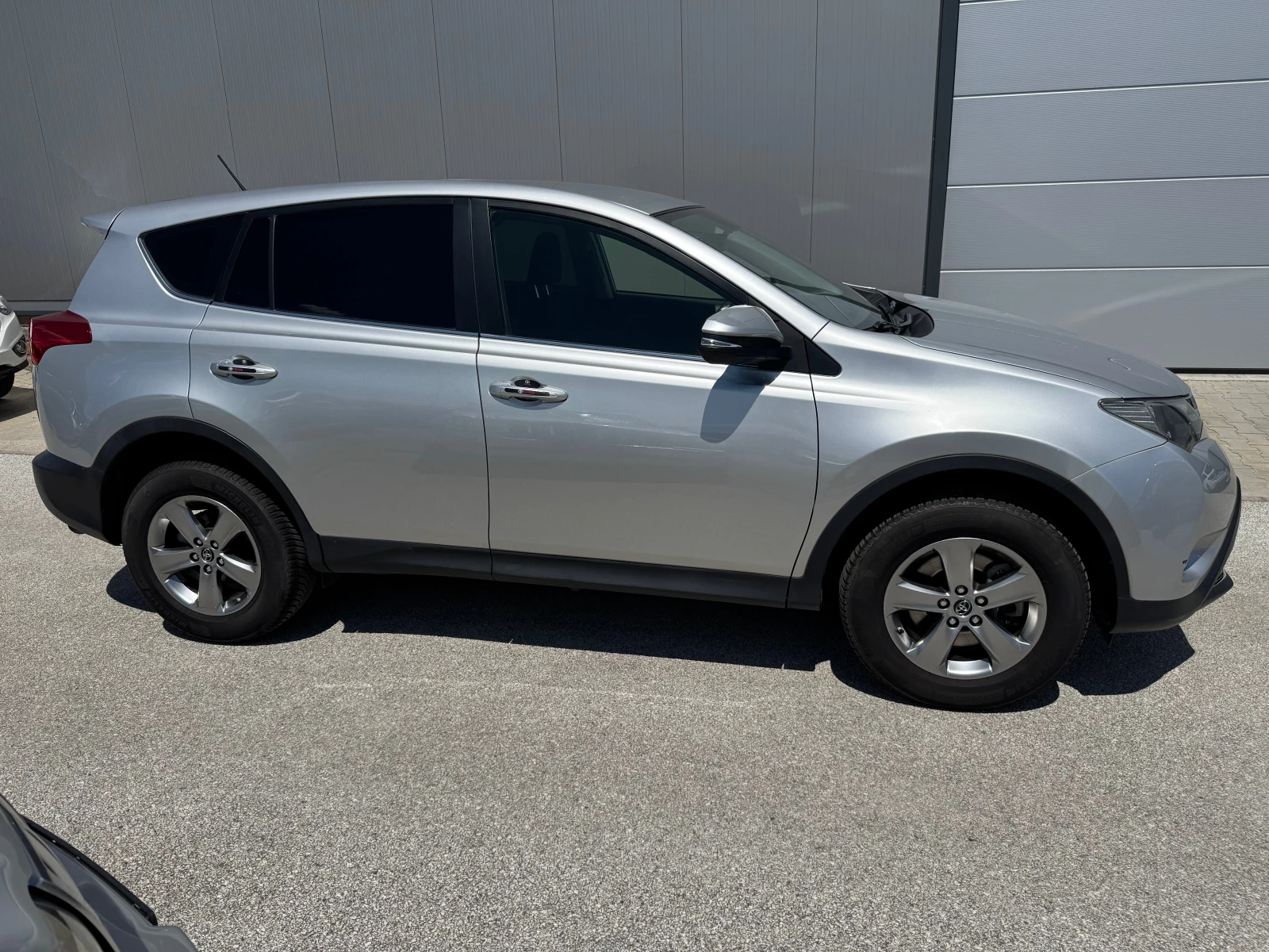 Toyota Rav4 2.0 D4D , снимка 4 - Автомобили и джипове - 55610572