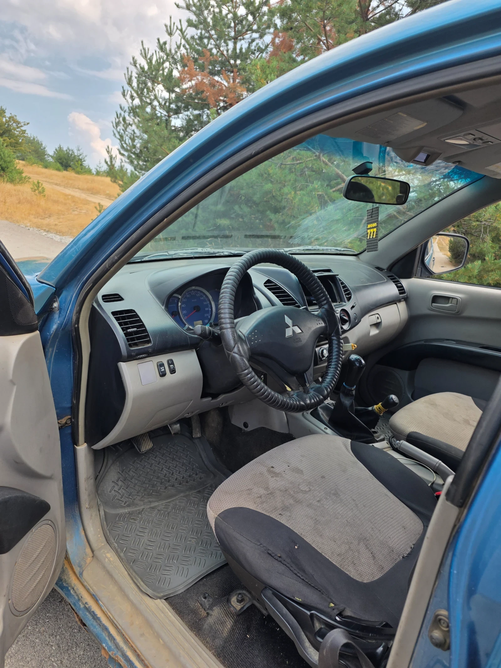 Mitsubishi L200, снимка 8 - Автомобили и джипове - 55705154