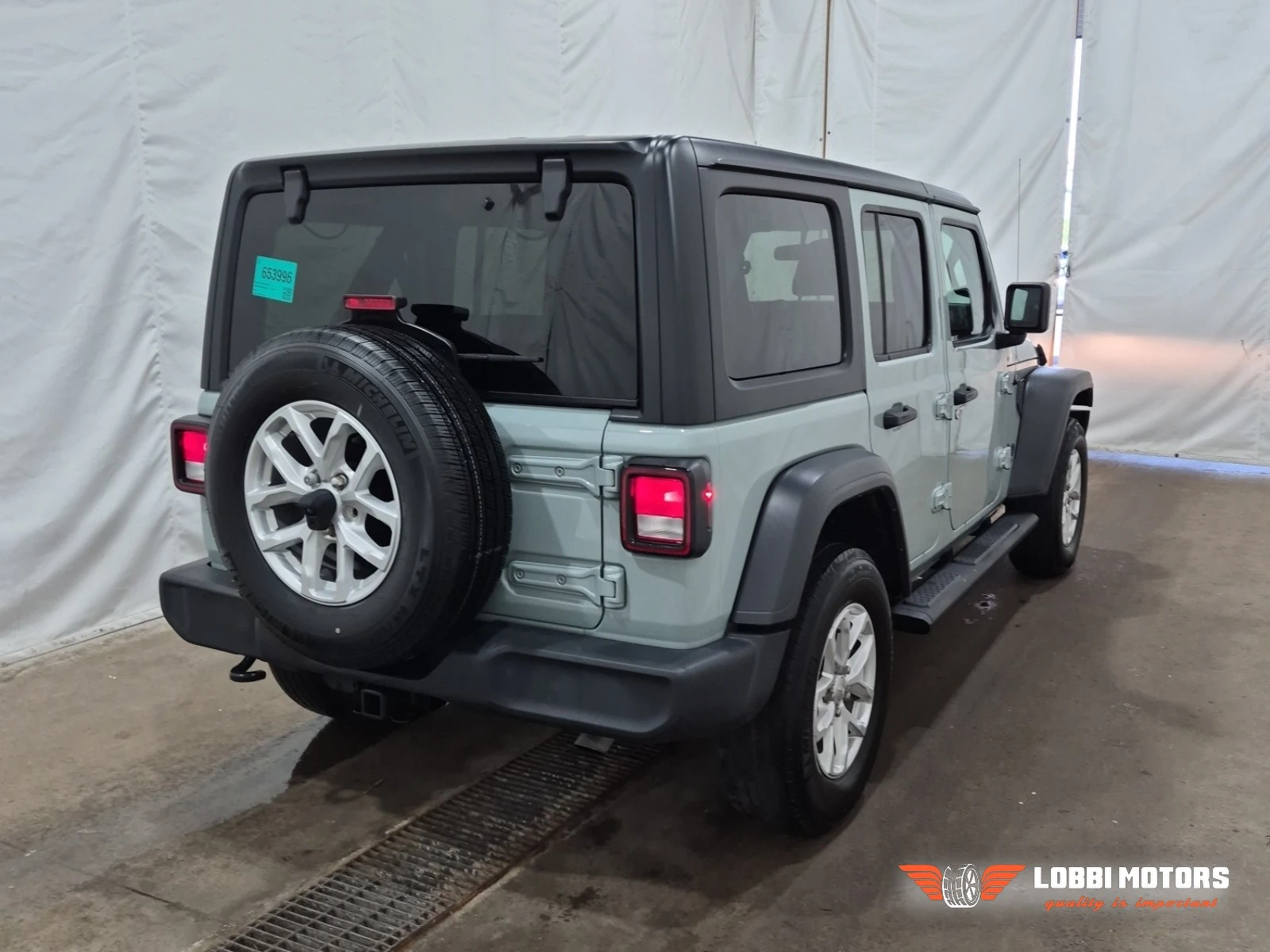 Jeep Wrangler, снимка 3 - Автомобили и джипове - 55955722