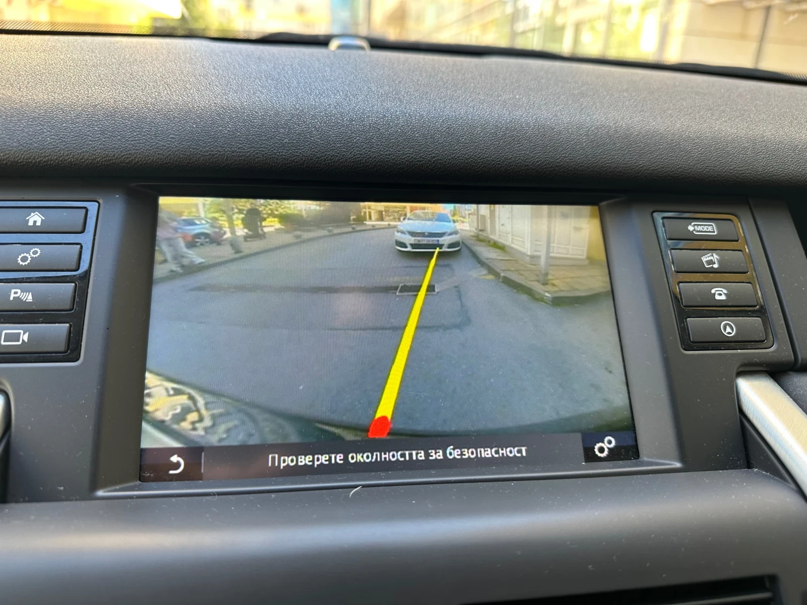 Land Rover Discovery Sport, снимка 5 - Автомобили и джипове - 56081930