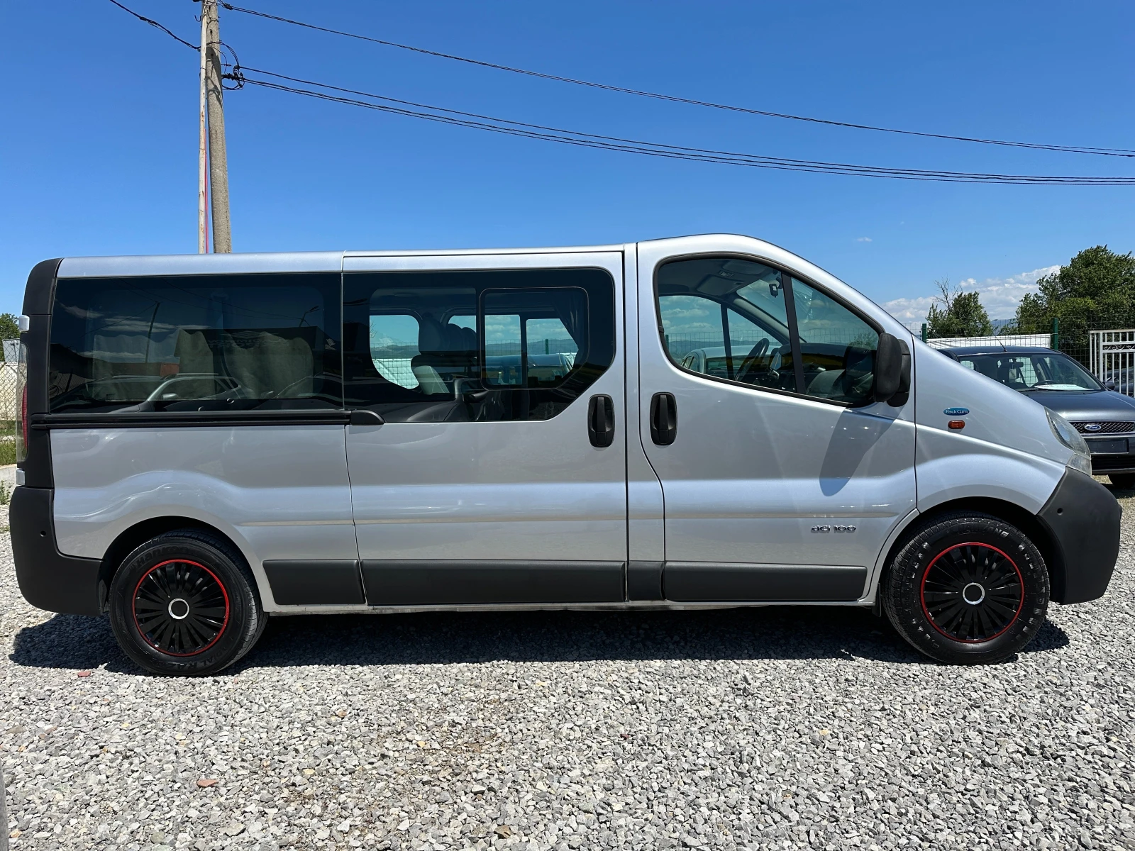 Renault Trafic 1.9dCi 9м LONG - изображение 2