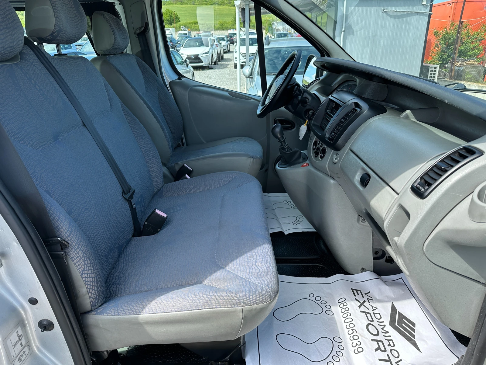 Renault Trafic 1.9dCi 9м LONG - изображение 7
