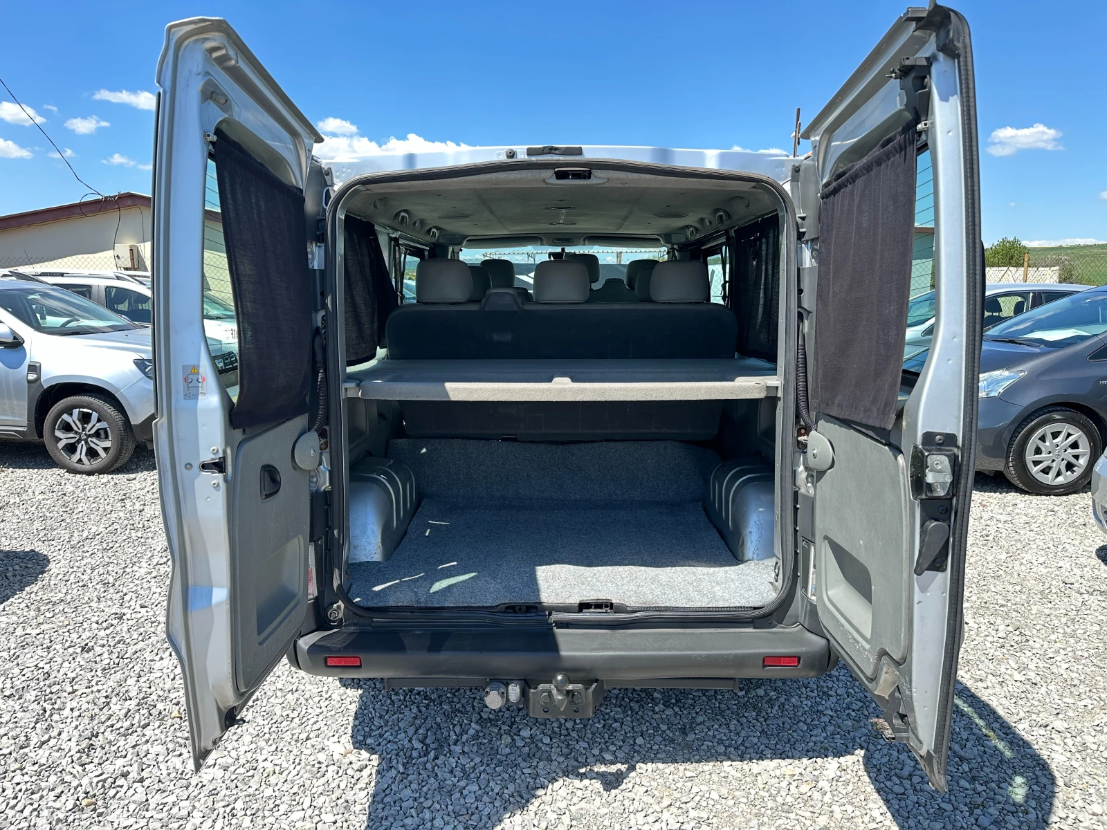 Renault Trafic 1.9dCi 9м LONG - изображение 10