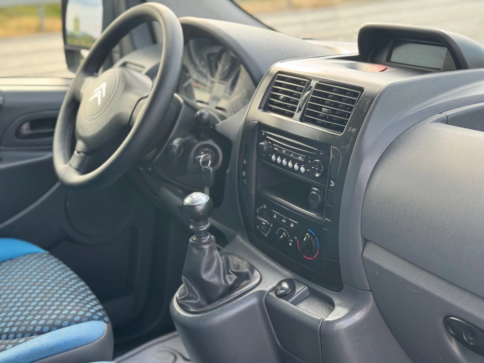 Citroen Jumpy 2.0HDI* MAXXI* 2015г* FACELIFT* Германия, снимка 14 - Бусове и автобуси - 55925709