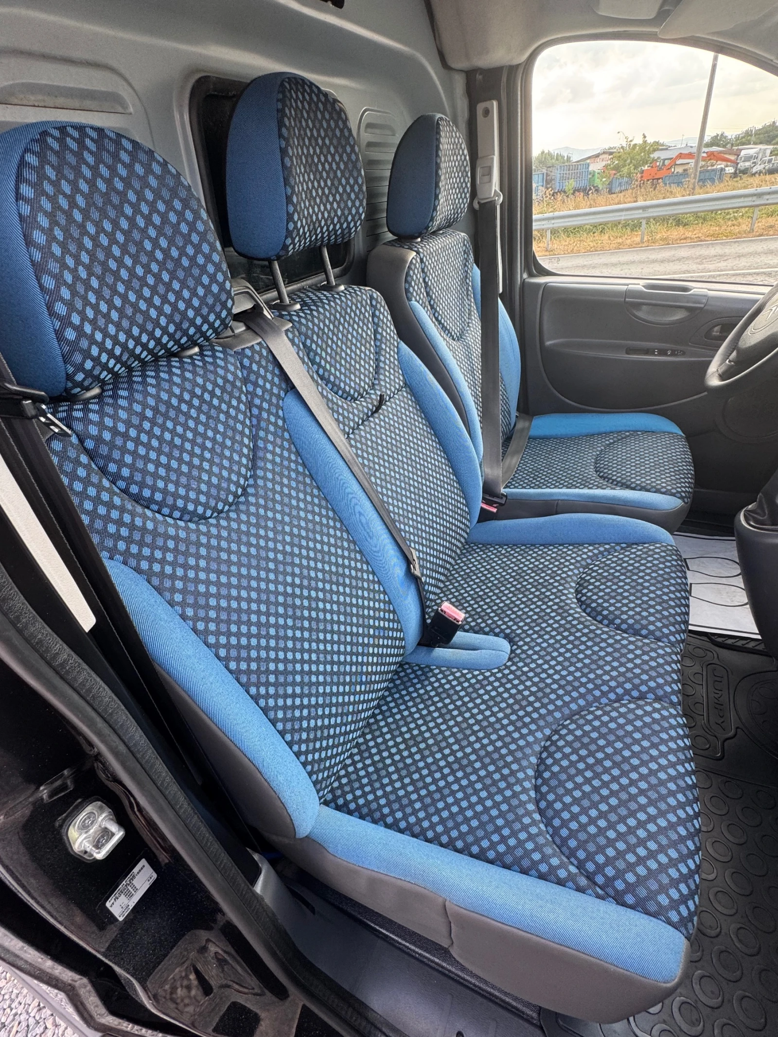 Citroen Jumpy 2.0HDI* MAXXI* 2015г* FACELIFT* Германия, снимка 16 - Бусове и автобуси - 55925709