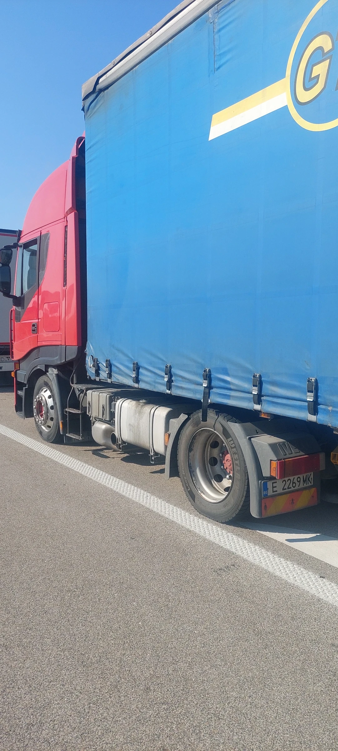 Iveco Stralis, снимка 4 - Камиони - 54386444