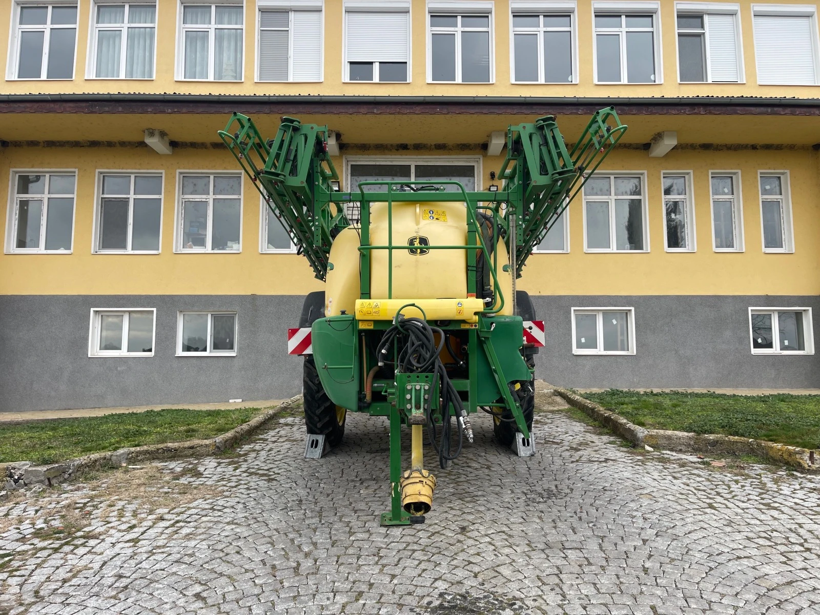 Пръскачка Друга марка JOHN DEERE 740 - 27 МЕТРА ЛИЗИНГ - изображение 2