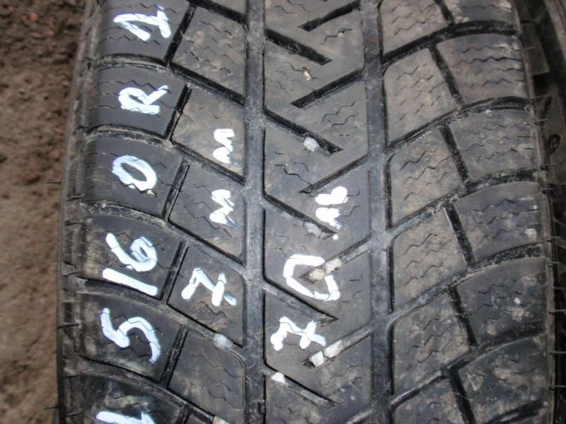 Гуми Всесезонни 215/60R17, снимка 2 - Гуми и джанти - 6325927