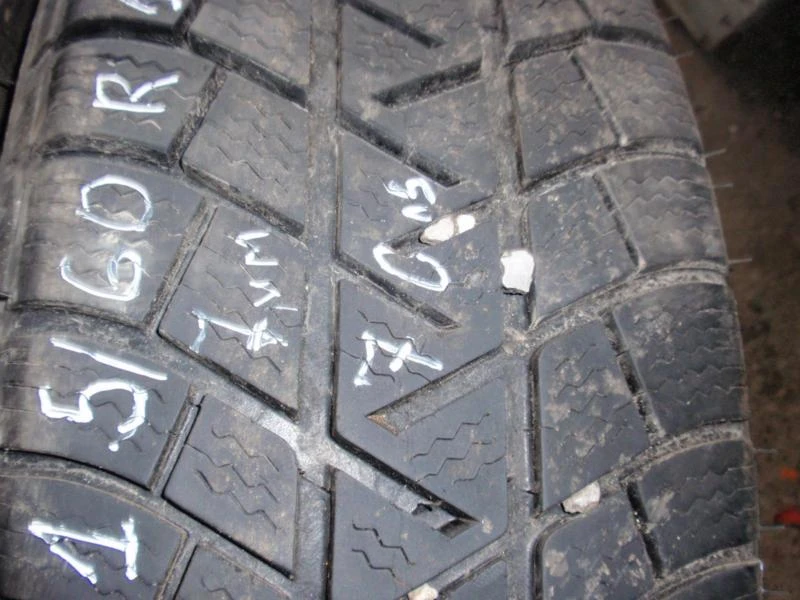 Гуми Всесезонни 215/60R17, снимка 3 - Гуми и джанти - 6325927