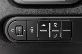 Kia Ceed 1.6 CRDi - NAVIGATION - LED - СЕРВИЗНА ИСТОРИЯ - , снимка 17
