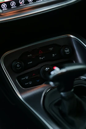 Dodge Challenger 3.6 FULL екстри, снимка 14