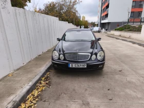 Mercedes-Benz E 200, снимка 1