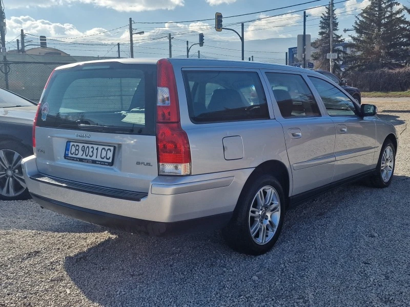 Volvo V70 2.4i/Фабричен Метан/Лизинг, снимка 8 - Автомобили и джипове - 47444431