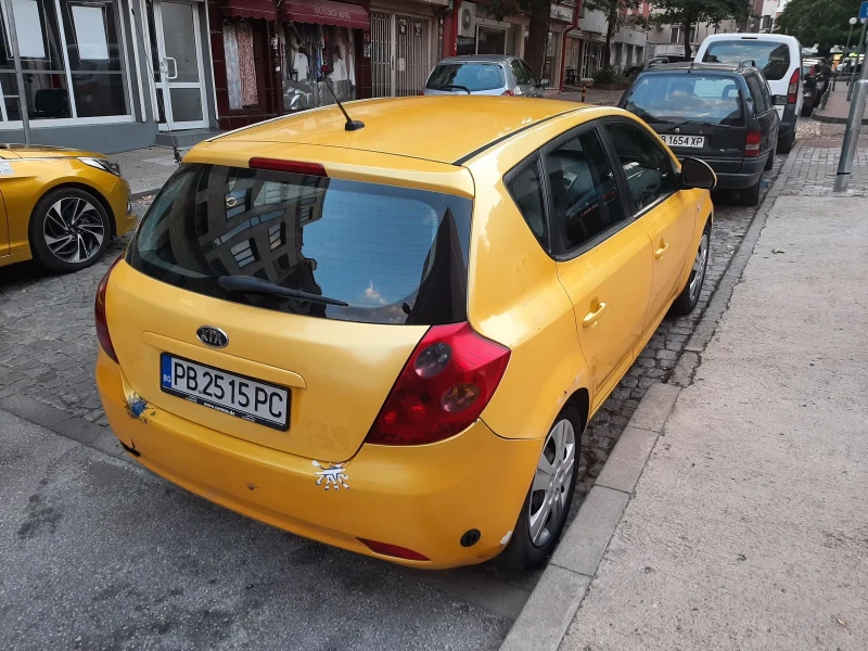 Kia Ceed, снимка 3 - Автомобили и джипове - 49118359