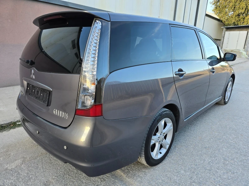 Mitsubishi Grandis 2.4, снимка 5 - Автомобили и джипове - 47453790