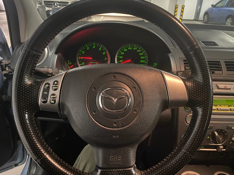 Mazda 2 1.4, снимка 11 - Автомобили и джипове - 47745133