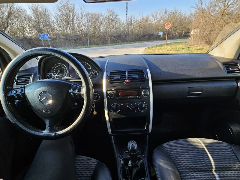 Mercedes-Benz A 180 CDI, снимка 13 - Автомобили и джипове - 49586830