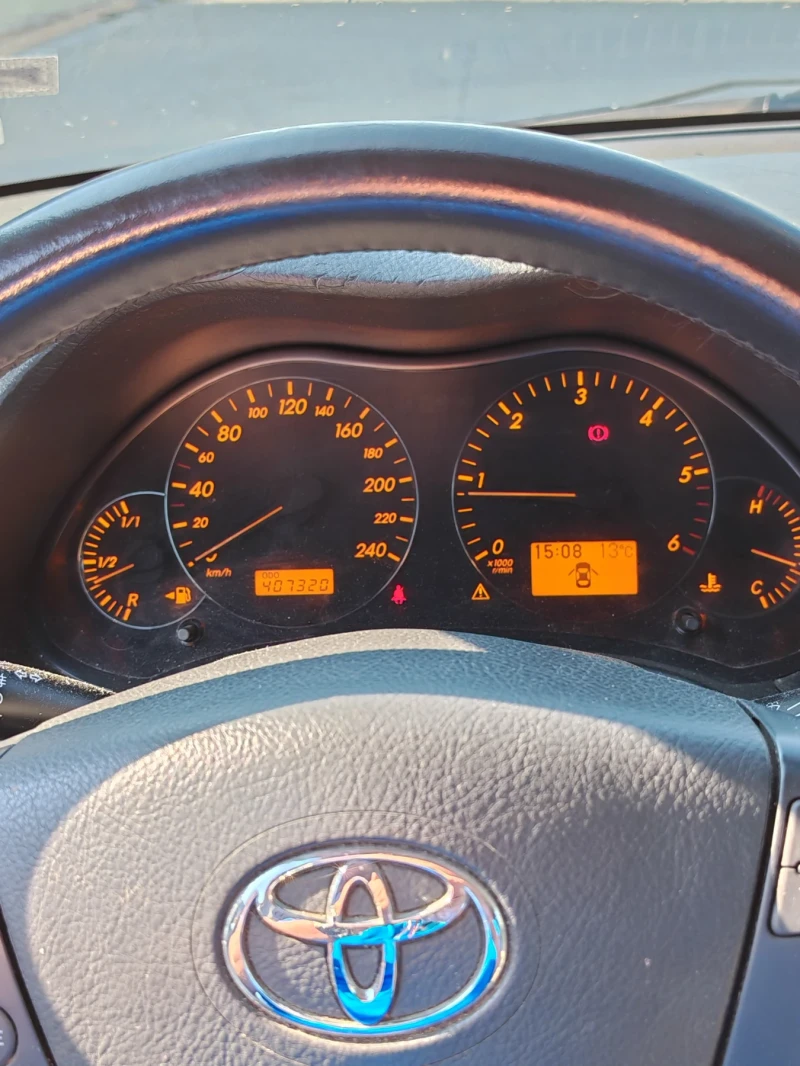 Toyota Avensis 2.2d4d, снимка 6 - Автомобили и джипове - 52678310