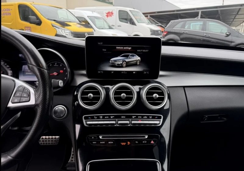 Mercedes-Benz C 400 AMG pack / 4Matic, снимка 10 - Автомобили и джипове - 51849417