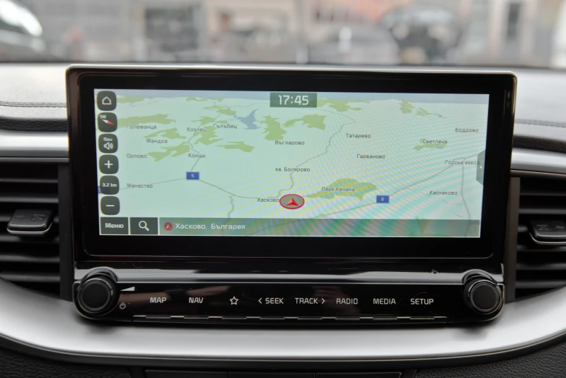 Kia Ceed 1.6 CRDi - NAVIGATION - LED - СЕРВИЗНА ИСТОРИЯ - , снимка 15 - Автомобили и джипове - 52033042