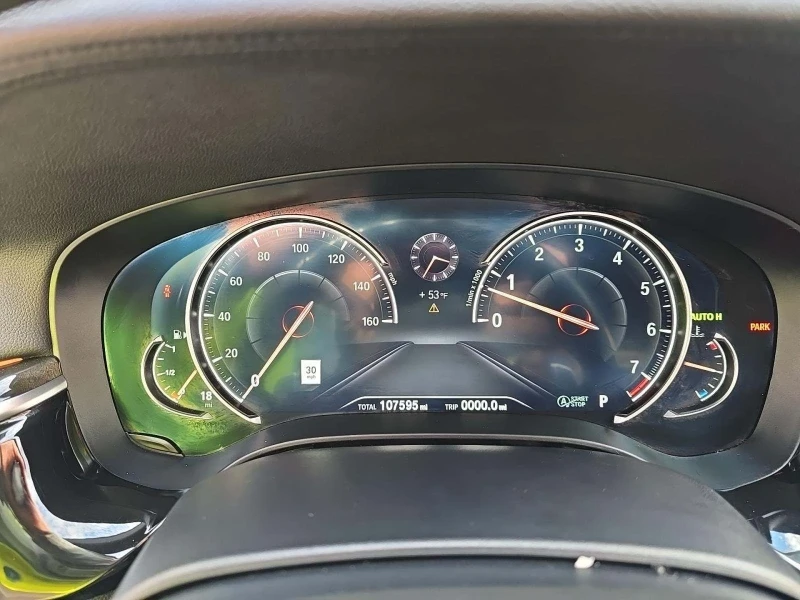 BMW 540 M-pkg* 360cam* Heads-up display* Harman/Kardon* По, снимка 6 - Автомобили и джипове - 52317965