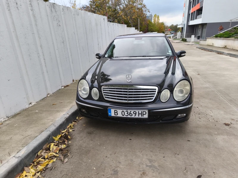 Mercedes-Benz E 200, снимка 7 - Автомобили и джипове - 52343498