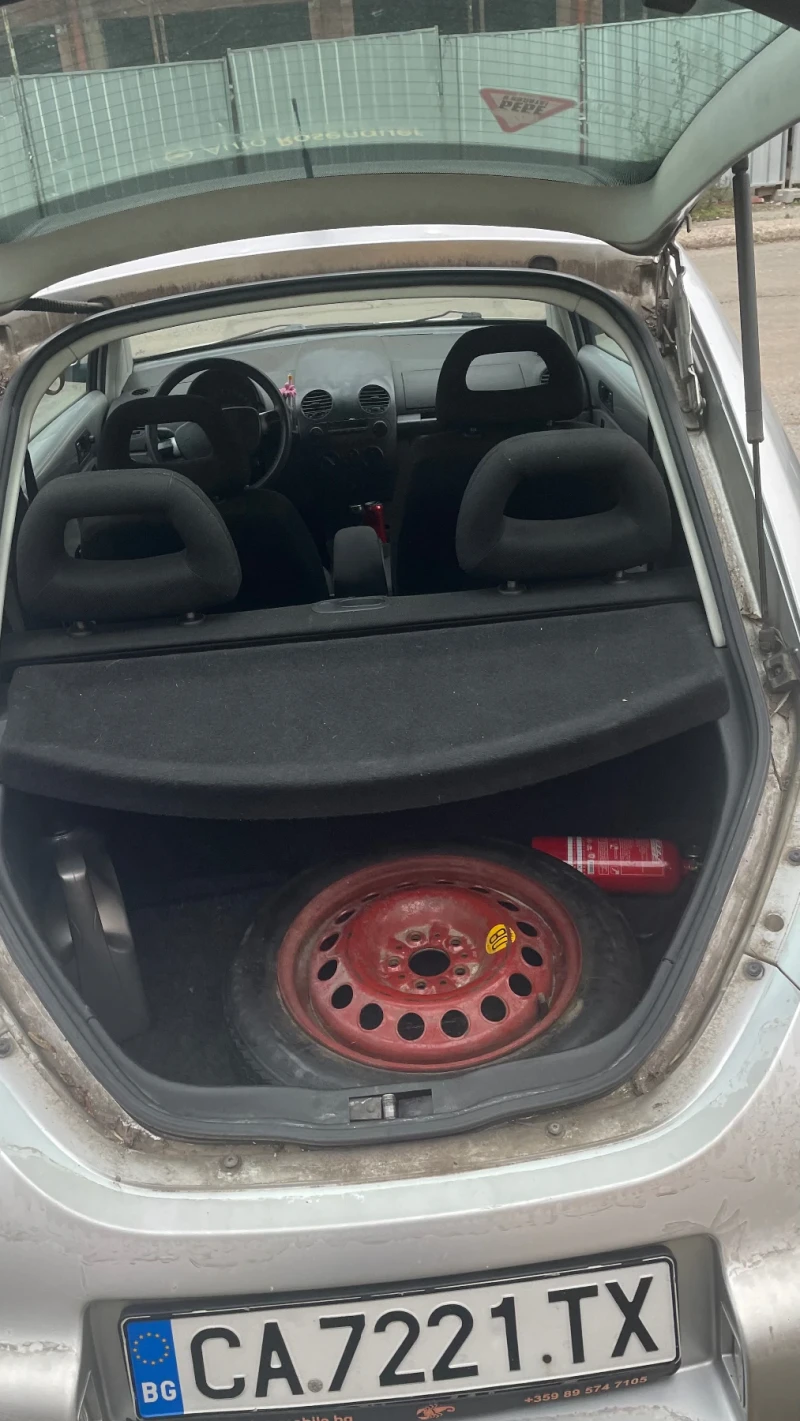 VW New beetle 2.0, снимка 8 - Автомобили и джипове - 52709357