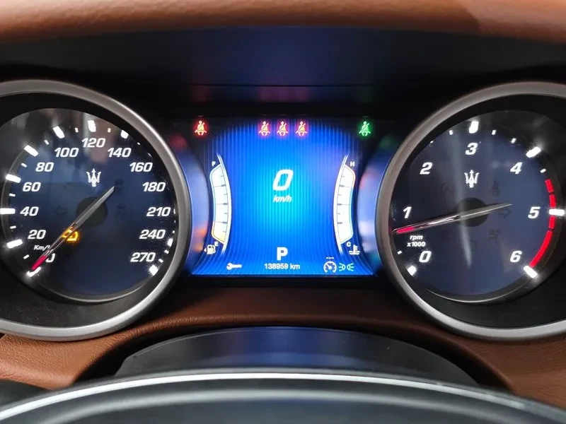 Maserati Ghibli 3.0 Diesel 3Rd Generation, снимка 8 - Автомобили и джипове - 55927630