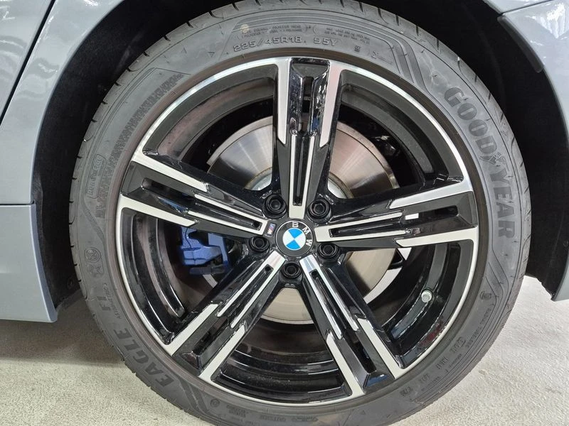 BMW 320 320I M Sports, снимка 5 - Автомобили и джипове - 55963488