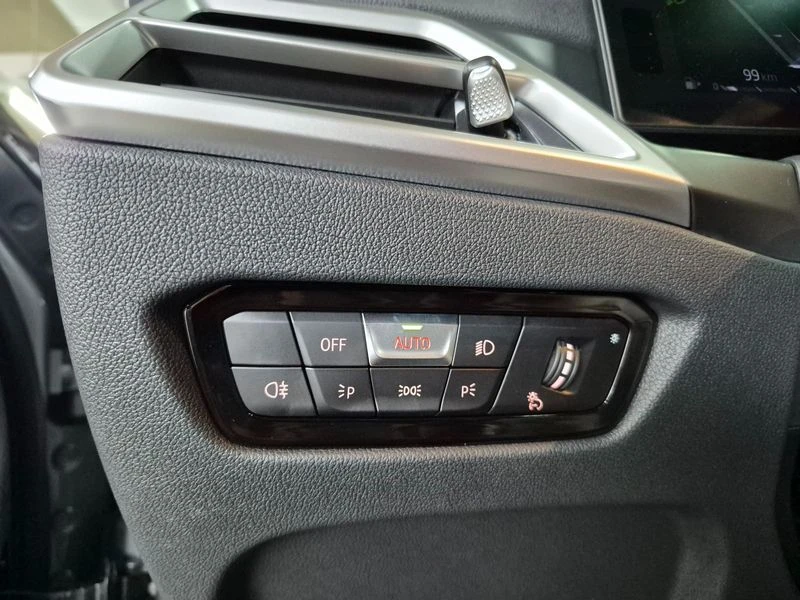 BMW 320 320I M Sports, снимка 13 - Автомобили и джипове - 55963488