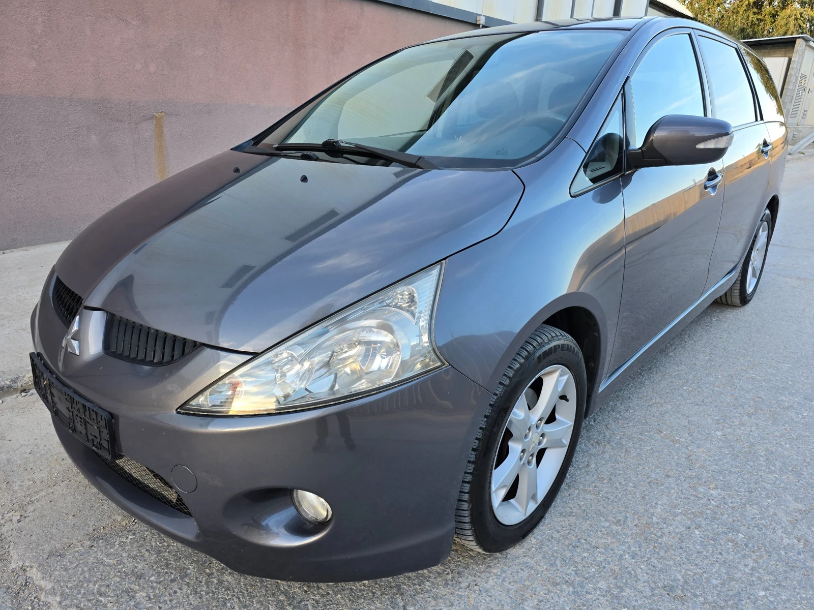 Mitsubishi Grandis 2.4, снимка 1
