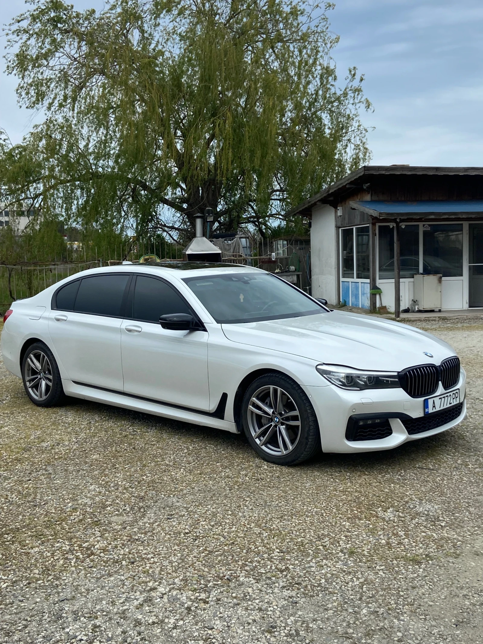 BMW 740 Long M-pack Carbon Core Nappa B58 , снимка 3 - Автомобили и джипове - 53798286