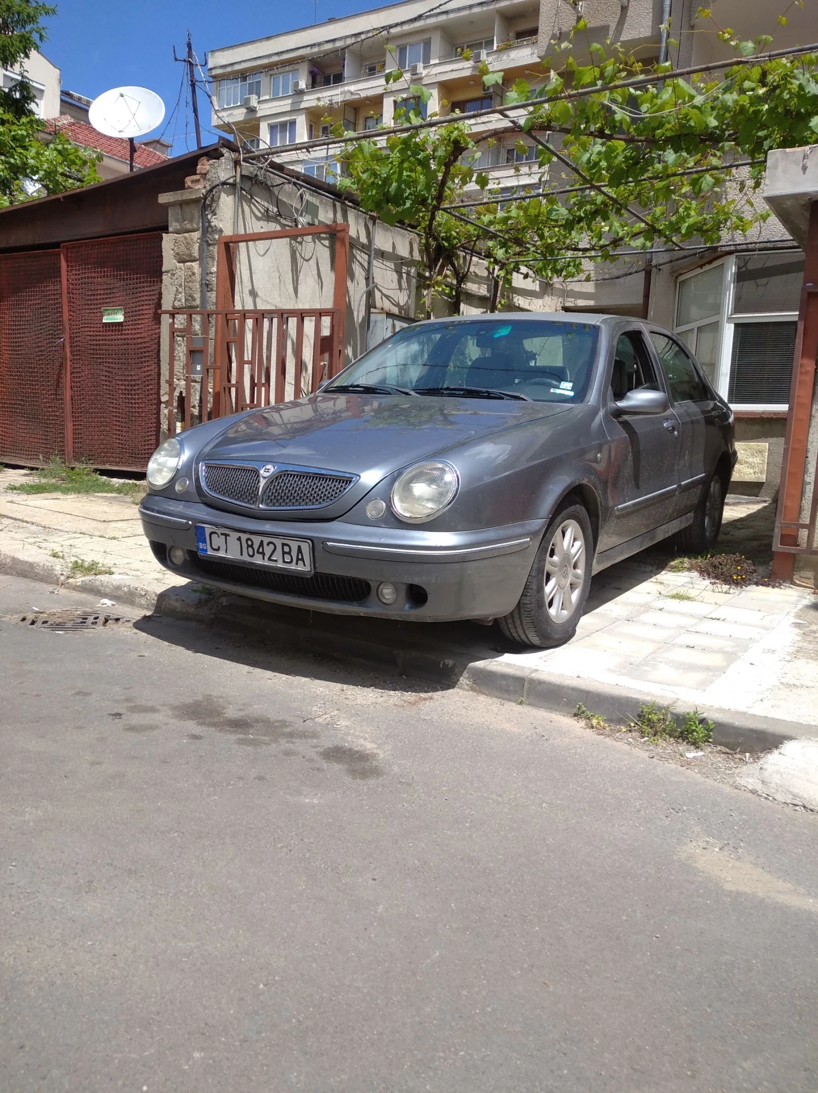 Lancia Lybra 1.9 JTD - изображение 2