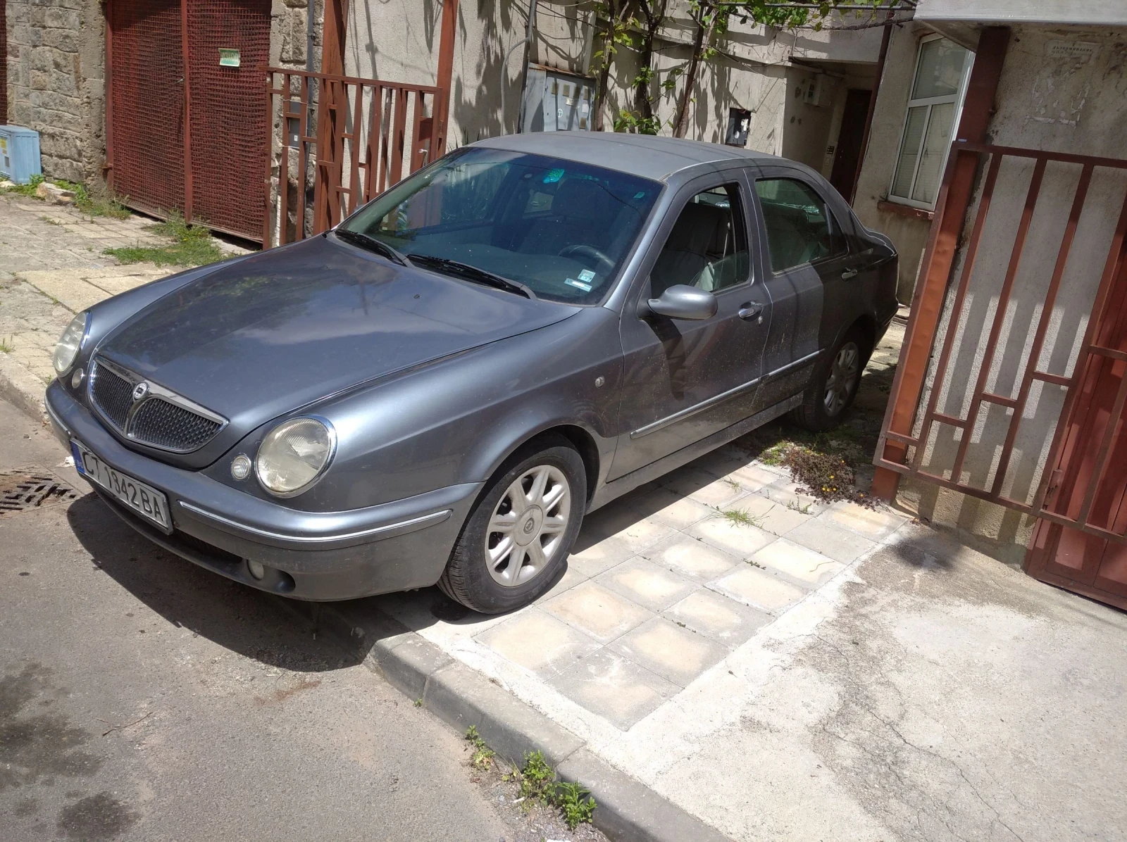 Lancia Lybra 1.9 JTD - изображение 4