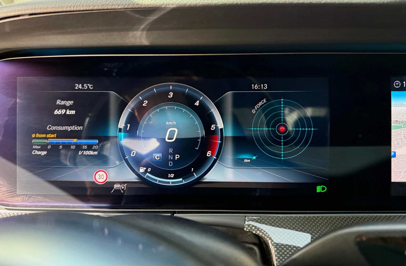 Mercedes-Benz E 220 AMG * Pano * BURMESTER * SOFTCLOSE * DISTRINIC * , снимка 12 - Автомобили и джипове - 55050895