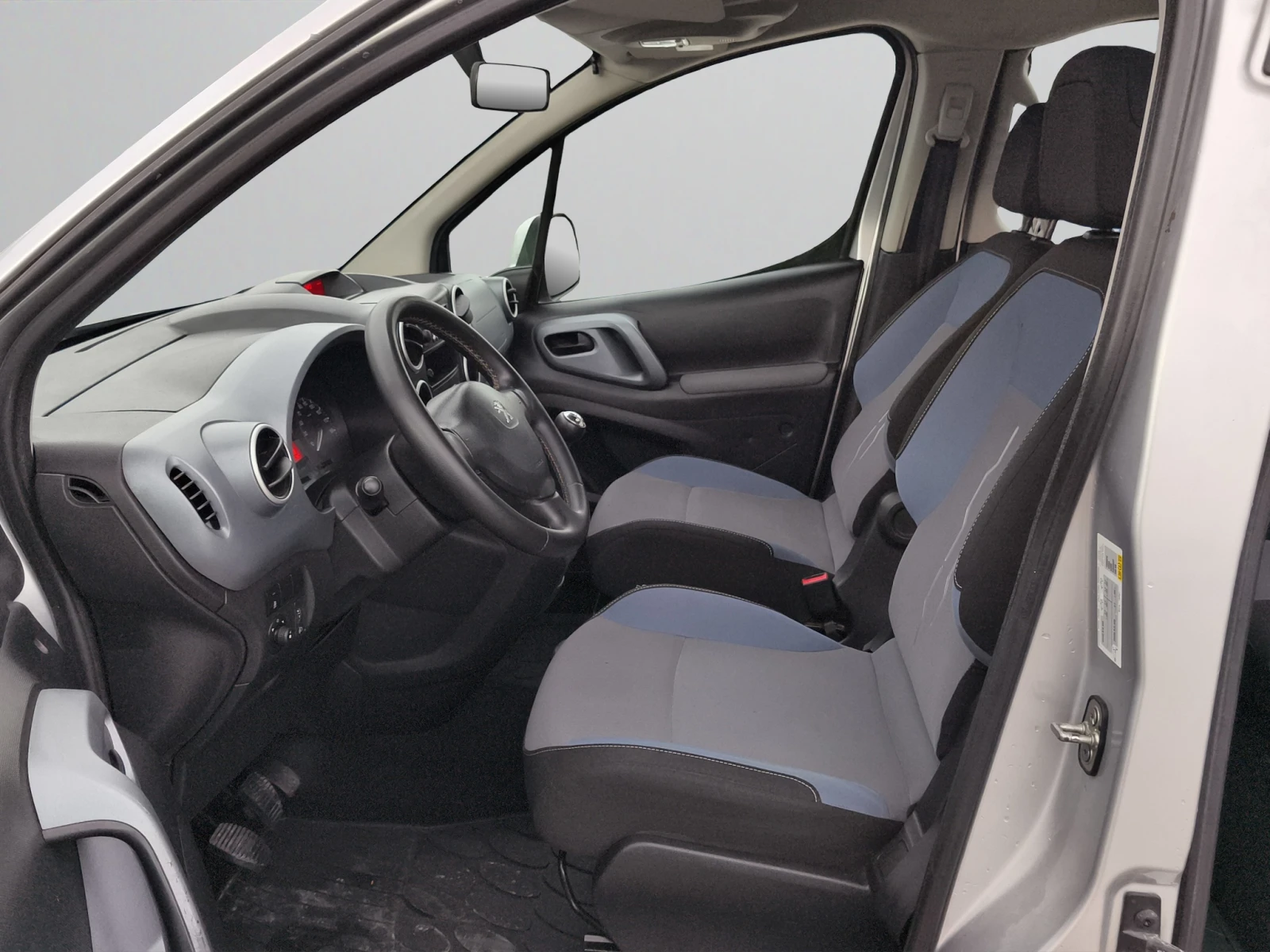 Peugeot Partner TEPEE ACTIVE 1.6HDI 92 MPV//1501117 | Mobile.bg � ����������� 11