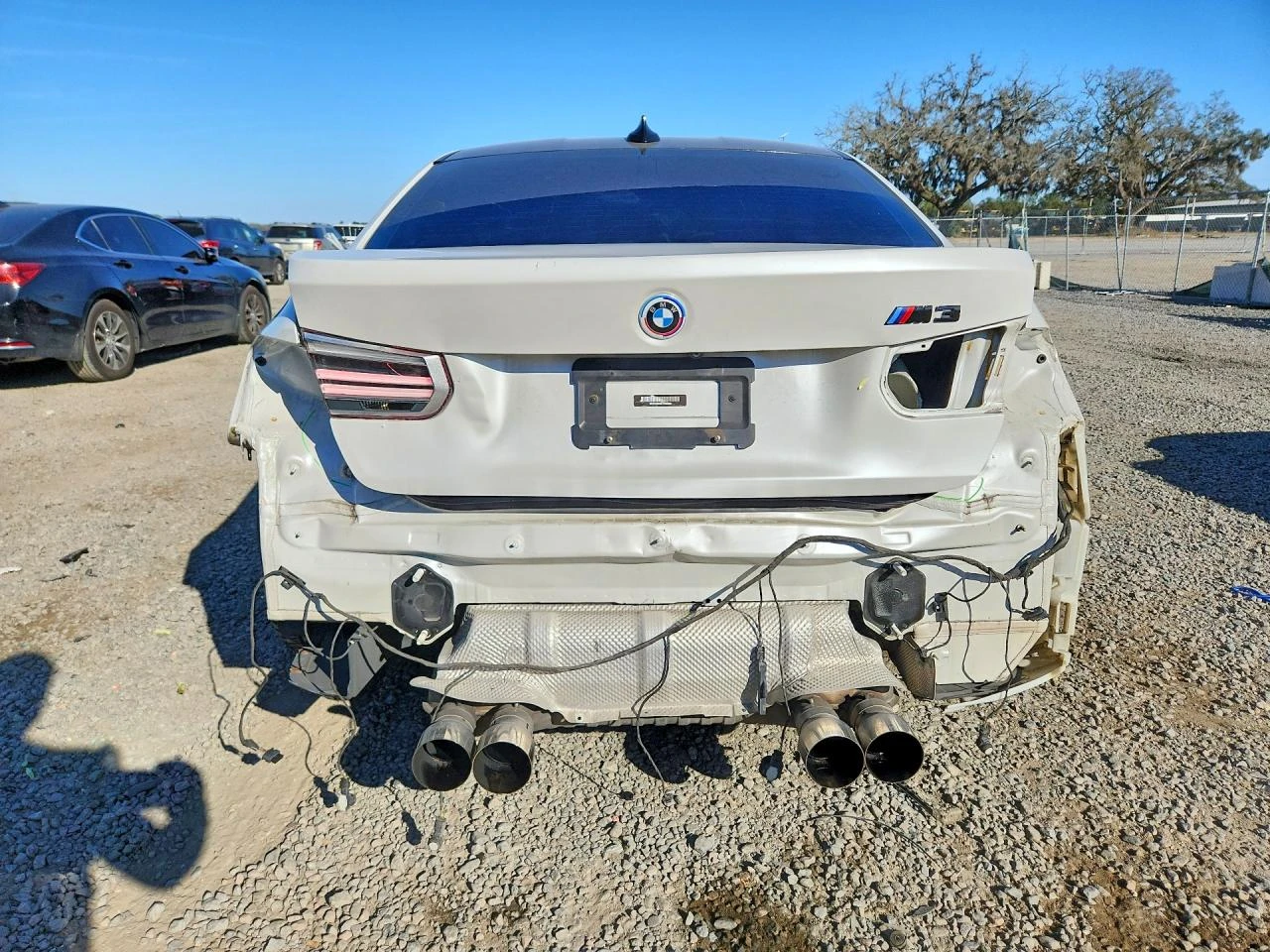 BMW M3 * КОЖА* LED*  - изображение 6