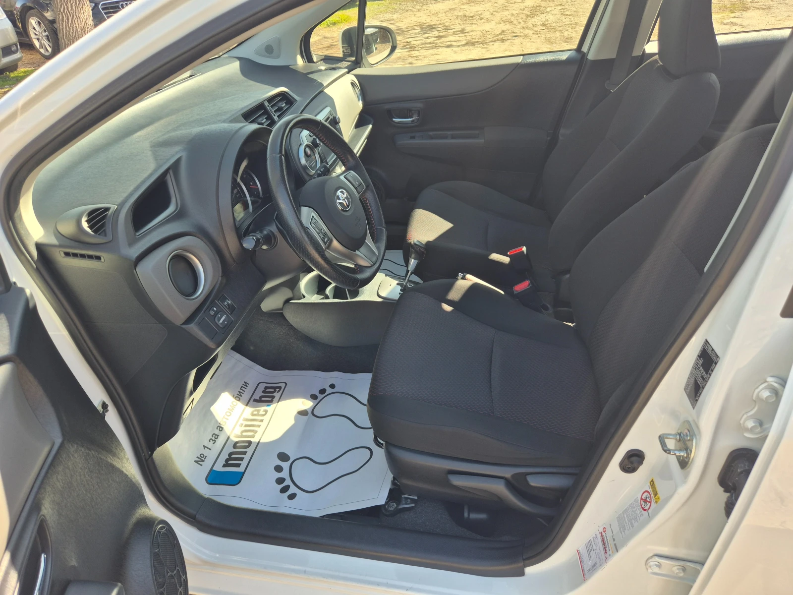 Toyota Yaris 1.4D-4D AВТОМАТИК, КАМЕРА, Л.ДЖАНТИ, КЛИМАТРОНИК, снимка 9 - Автомобили и джипове - 53799303