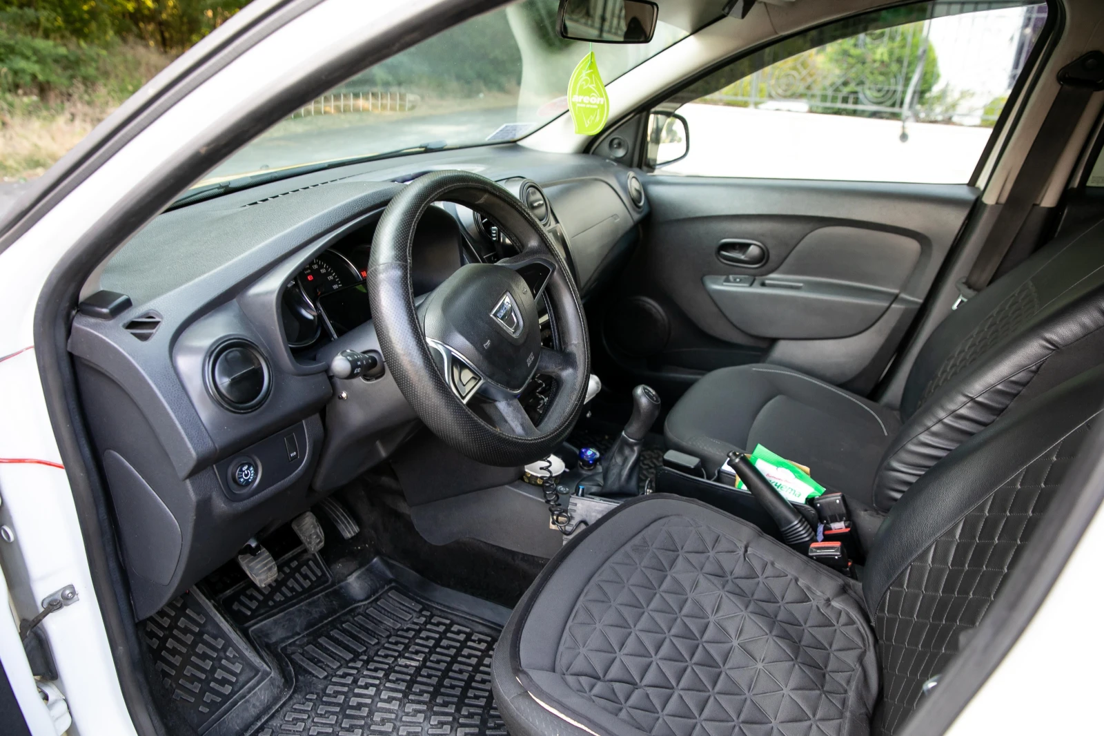 Dacia Logan MCV LPG, снимка 7 - Автомобили и джипове - 53864321